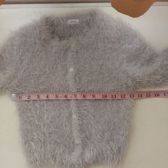 Mo-No-Ha Grey Fuzzy Eyelash Knit Cropped Sweater "Size Free" (Best Fits XS) - Picture 7 of 10